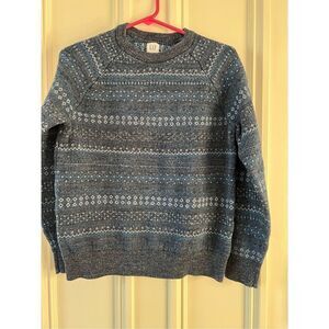 Gap gray blue and white patterned sweater